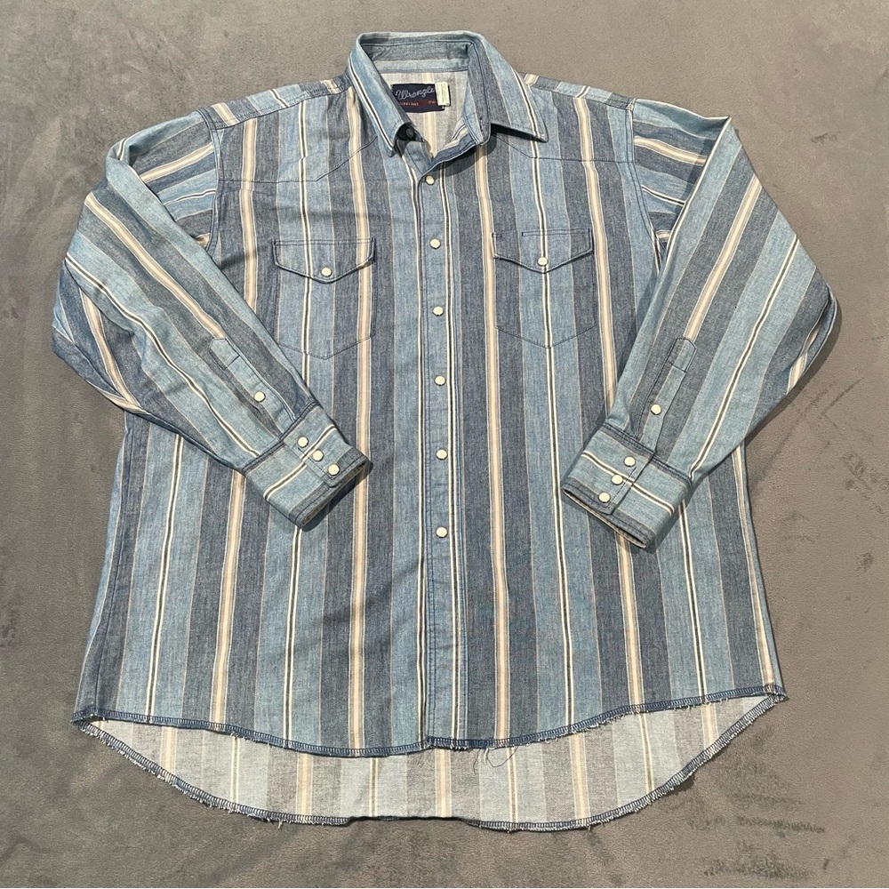 Vintage Wrangler Shirt Mens 17.5 35 Blue Denim Pearl Snap X Long Tails Western